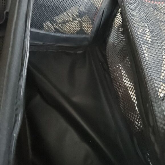 Pettall animal carrier - Picture 3 of 8